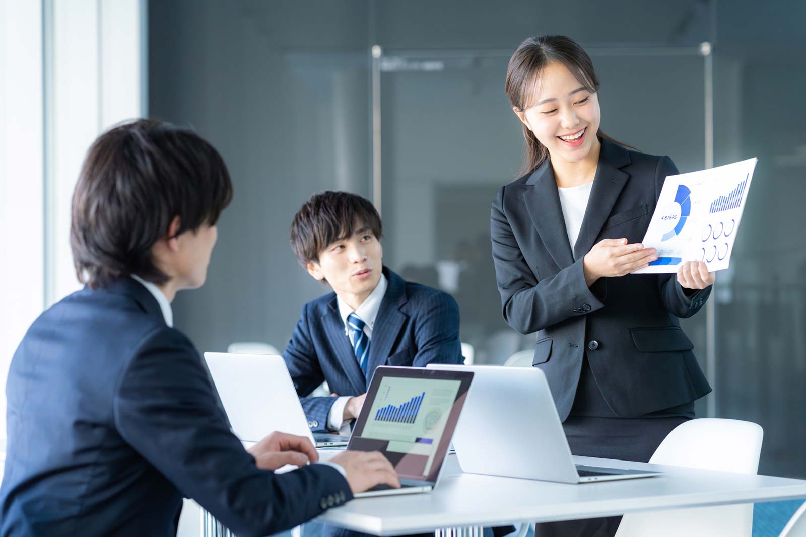 ホームページリニューアルのお知らせの1枚目画像